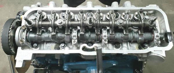 Rocker_arms_and_shaft_adjustments_needed.jpg