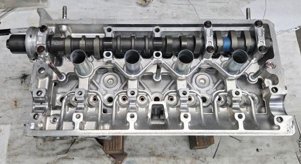 check_cam_journals_-_fitting_intake_cam.jpg