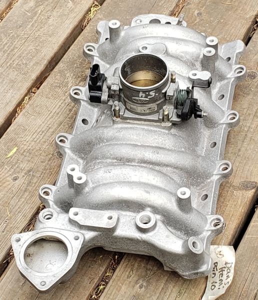 intake_manifold_and_Ford_70mm_throttle_body1.jpg